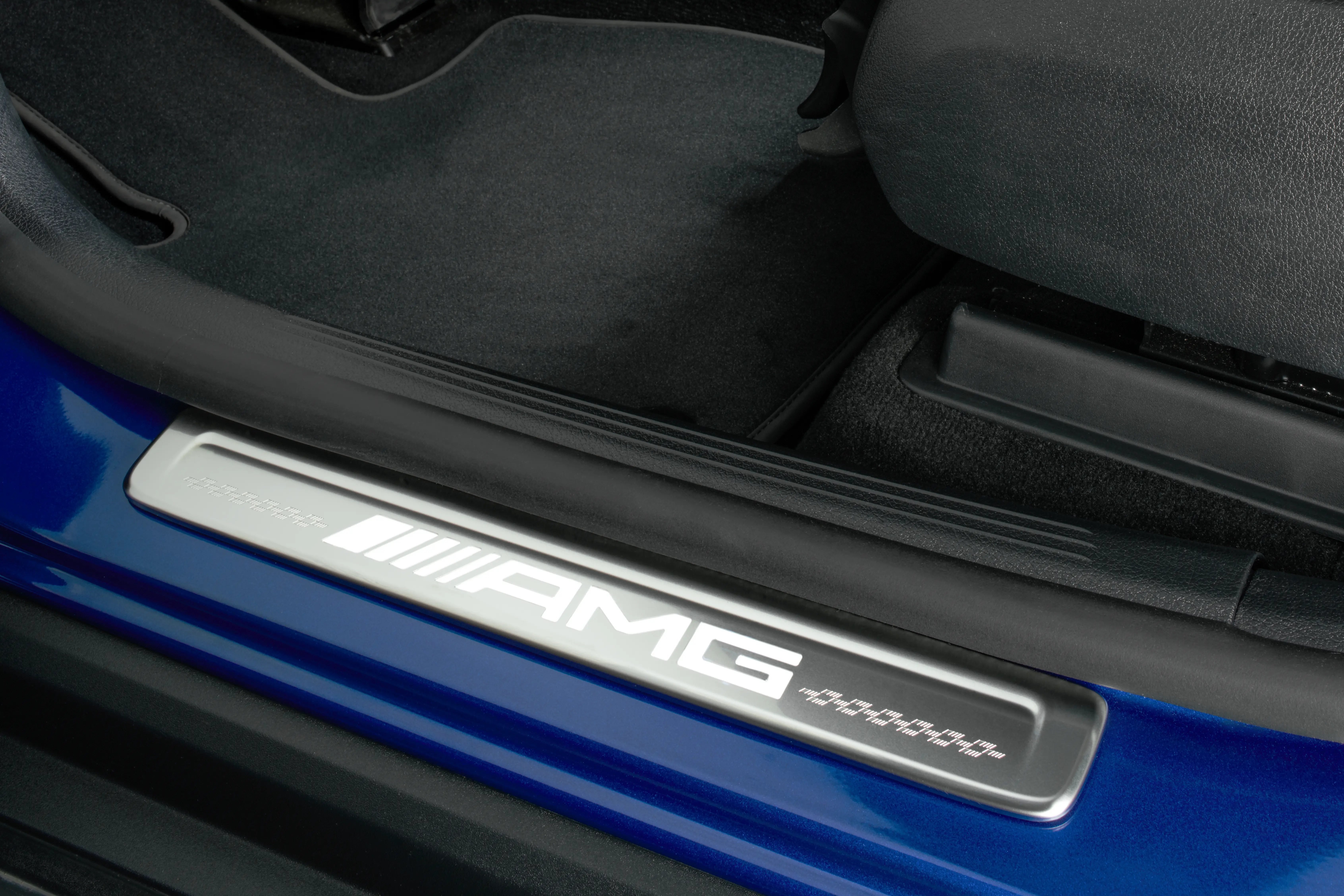 Interchangeable cover for illuminated door sill panel, AMG, front, 2-fold, A1746803802