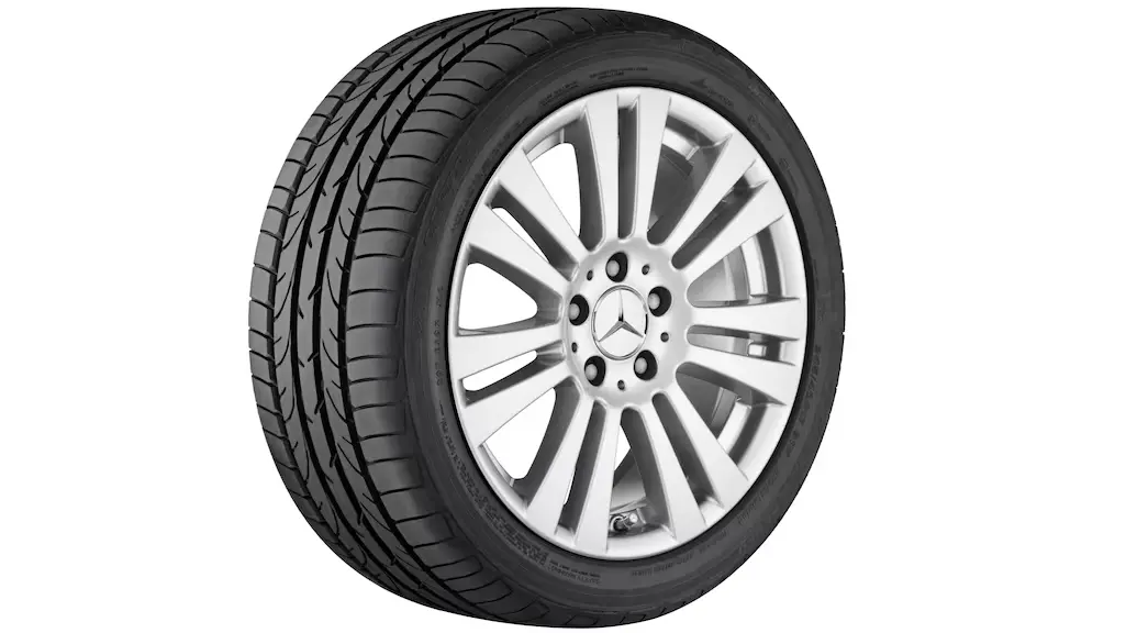 Cerchio a 7 doppie razze, 40,6 cm (16 pollici), Classe C, 205/55 R16/, argento titanio, A20440171029765 Cerchio a 7 doppie razze, 40,6 cm (16 pollici), Classe C, 205/55 R16/, argento titanio, A20440171029765