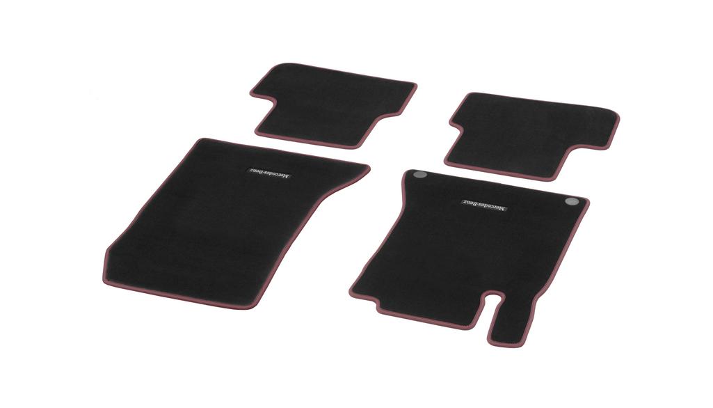 CLASSIC velour mats, set, 4-piece, (e.g. CLA/ B-Class/ A-Class), black, cranberry red, A11768081003E57 CLASSIC velour mats, set, 4-piece, (e.g. CLA/ B-Class/ A-Class), black, cranberry red, A11768081003E57