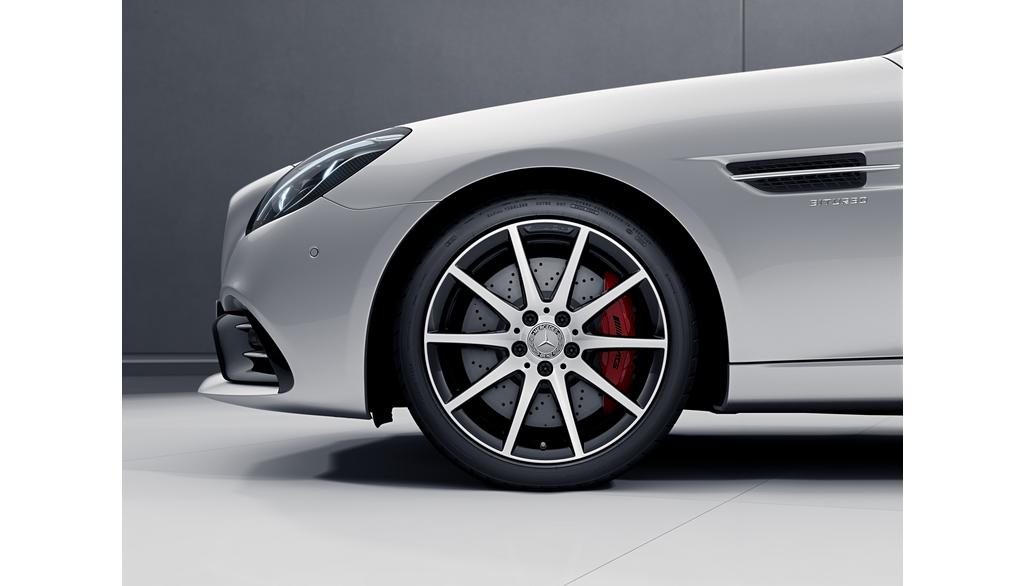 AMG 10-Speichen-Rad, 45,7 cm (18 Zoll), glanzgedreht, SLK-SLC, 235/40 R18/, schwarz, A17240130027X23