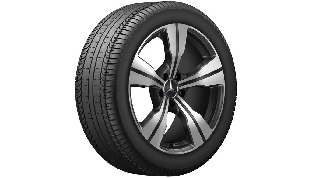 Cerchio a 5 razze, nero lucido, Goodyear, UltraGrip 8 Performance MO, 245/45 R18 100V XL, invernale, Q440141410790 Cerchio a 5 razze, nero lucido, Goodyear, UltraGrip 8 Performance MO, 245/45 R18 100V XL, invernale, Q440141410790