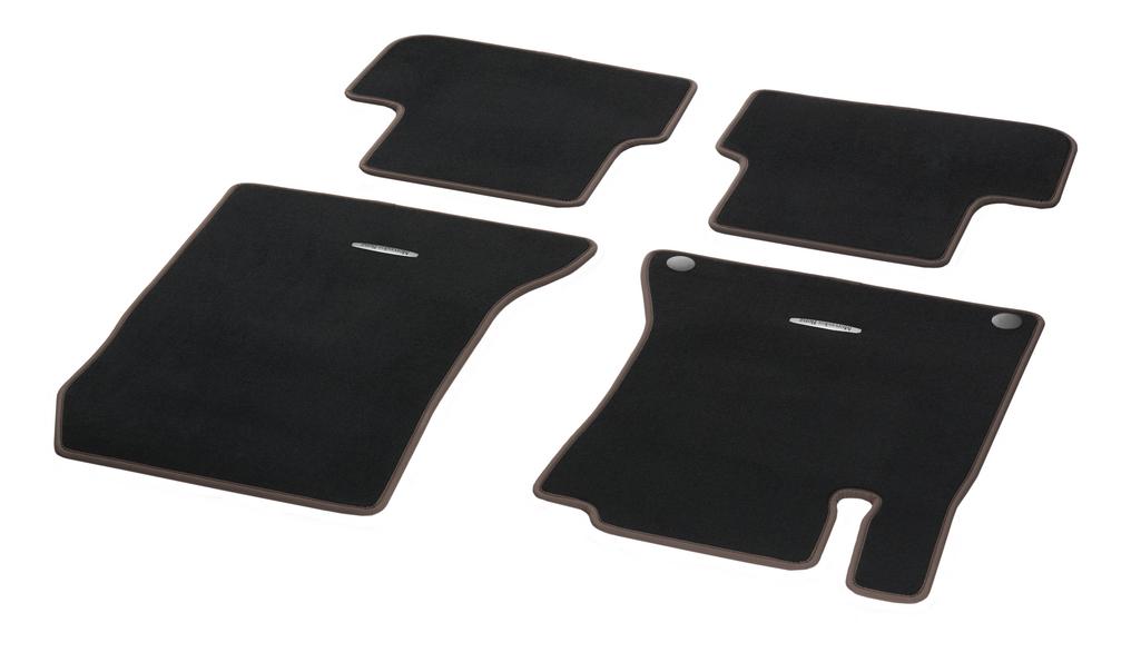 CLASSIC veloursmatten, set, 4-delig, (bijv. CLA/B-Klasse/A-Klasse), zwart, notenbruin, A11768081008S69