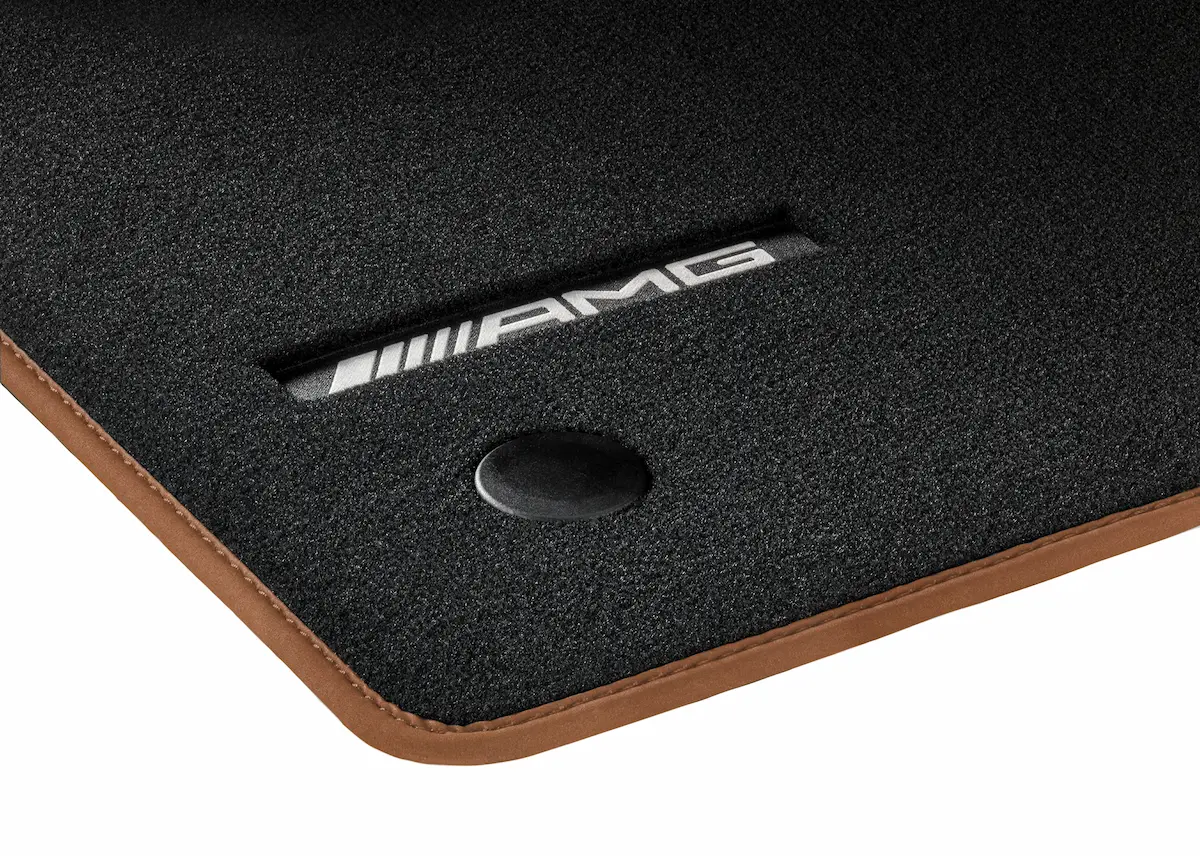 AMG Veloursmatten, Satz, 4-teilig, mit AMG Weblogo, LL, schwarz, Einfassung beechbrown, A17868028008H36