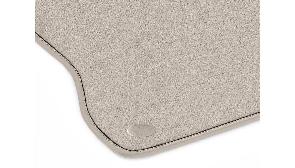 Velours mattenset, 4-delig, exclusief P34, S-Klasse, macchiatobeige, magmagrijs, A22368004067Q18 Velours mattenset, 4-delig, exclusief P34, S-Klasse, macchiatobeige, magmagrijs, A22368004067Q18