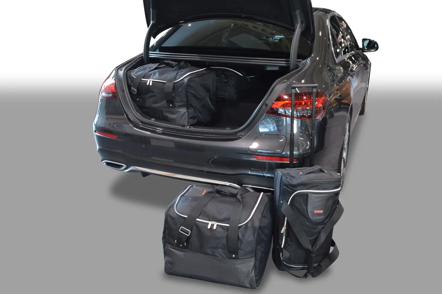 Travel bag set suitable for Mercedes-Benz E-Class (W213) 2019-2023 4-door saloon - black, CB-M25001S