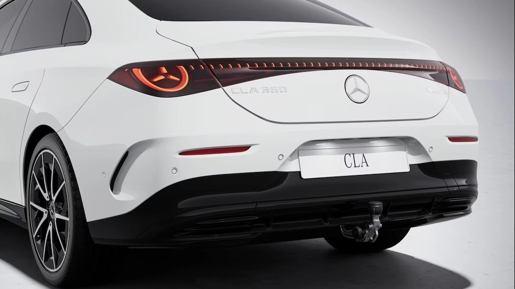 Anhängevorrichtung, halbelektrisch abschwenkbar, ECE Anhängevorrichtung, halbelektrisch abschwenkbar, ECE