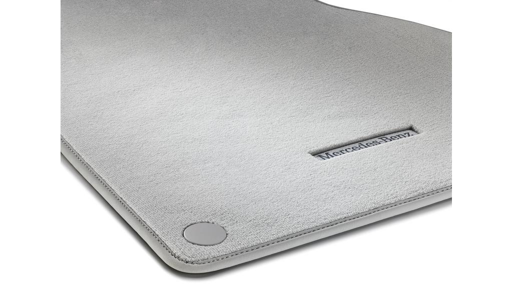 Tappetini in velluto CLASSIC, set da 4 pezzi, EQS, grigio neva, A29768000081D57 Tappetini in velluto CLASSIC, set da 4 pezzi, EQS, grigio neva, A29768000081D57
