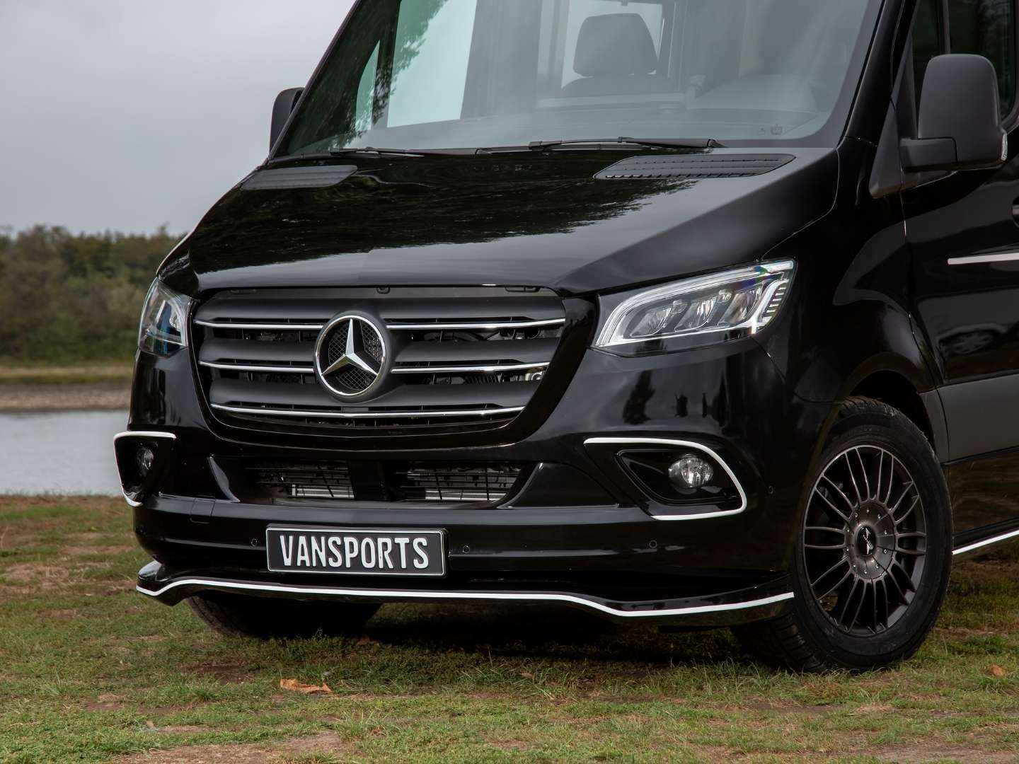 Frontschürzenaufsätze für Sprinter 907/910, VS-'9078850121