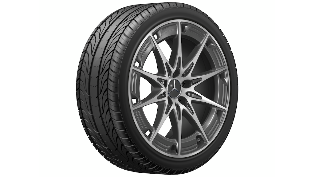 AMG Leichtmetallrad, im 10-Speichen-Design, 48,3 cm (19 Zoll) AMG Leichtmetallrad, im 10-Speichen-Design, 48,3 cm (19 Zoll)