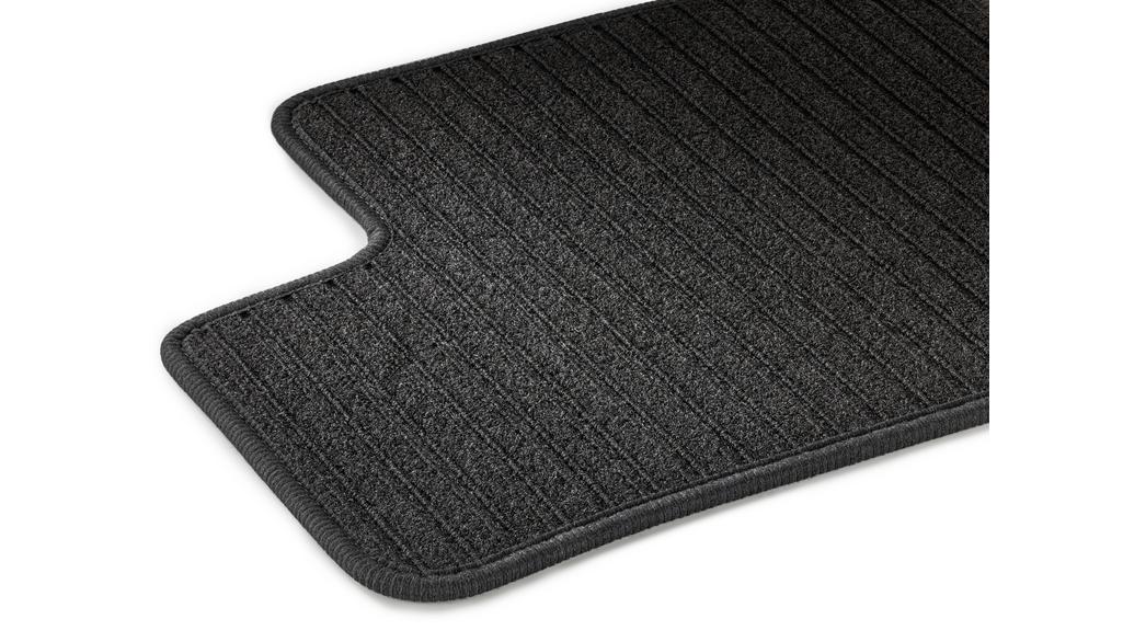 Tappetini di ricambio CLASSIC, posteriori, 2 pezzi, CLA/Classe A, nero, A17768009039G32 Tappetini di ricambio CLASSIC, posteriori, 2 pezzi, CLA/Classe A, nero, A17768009039G32