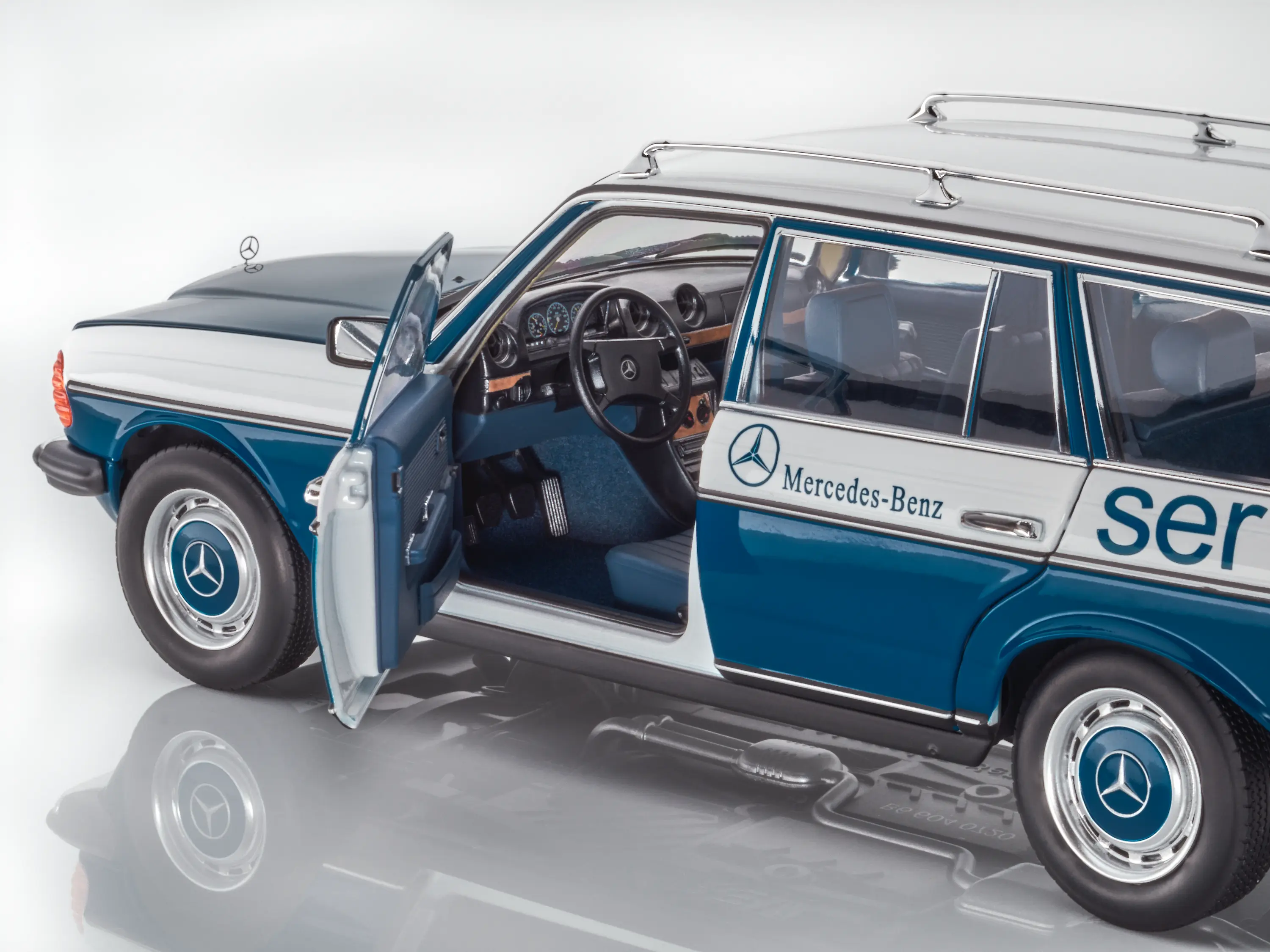 Modellauto: 200 T-Modell S123 (1980-1985), Servicewagen, blau, Norev, 1:18, B66040720