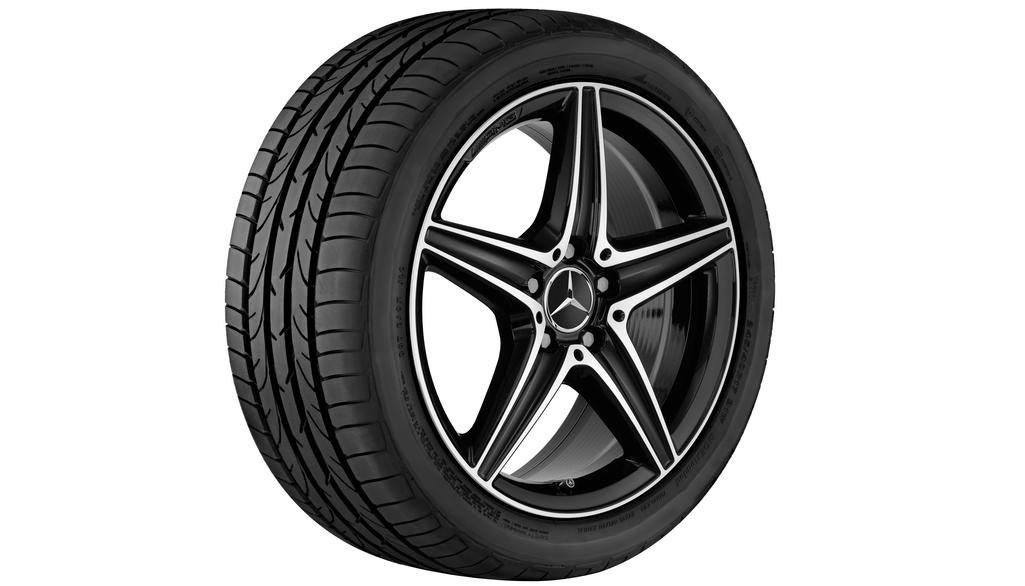 AMG 5-Speichen-Rad Schwarz Glanzgedreht, Pirelli, W SottoZero 3 MO, 245/45 R18 100V XL, Winter, Q440141714790 AMG 5-Speichen-Rad Schwarz Glanzgedreht, Pirelli, W SottoZero 3 MO, 245/45 R18 100V XL, Winter, Q440141714790