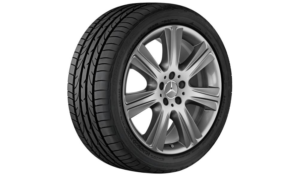Cerchio a 7 razze, 48,3 cm (19 pollici), Classe S, 245/45 R19/, grigio Himalaya, A22240121027756 Cerchio a 7 razze, 48,3 cm (19 pollici), Classe S, 245/45 R19/, grigio Himalaya, A22240121027756
