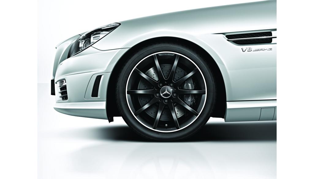 AMG 10-dubbelspaaksvelg 45,7 cm (18 inch), hoogglans, SLK-SLC, 255/35 R18/, zwart, B66031526 AMG 10-dubbelspaaksvelg 45,7 cm (18 inch), hoogglans, SLK-SLC, 255/35 R18/, zwart, B66031526