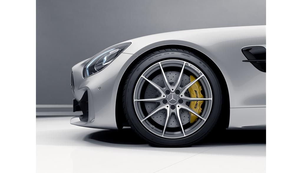 AMG Schmiederad im 10-Speichen-Design, 50,8 cm (20 Zoll), glanzgedreht, AMG GT, 325/30 R20/, titangrau, A19040114007X21 AMG Schmiederad im 10-Speichen-Design, 50,8 cm (20 Zoll), glanzgedreht, AMG GT, 325/30 R20/, titangrau, A19040114007X21