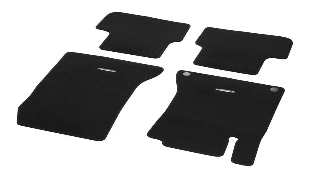 Tappetini in velluto CLASSIC, set, 4 pezzi, (es. CLA/ Classe B/ Classe A), nero, A11768081009J57 Tappetini in velluto CLASSIC, set, 4 pezzi, (es. CLA/ Classe B/ Classe A), nero, A11768081009J57