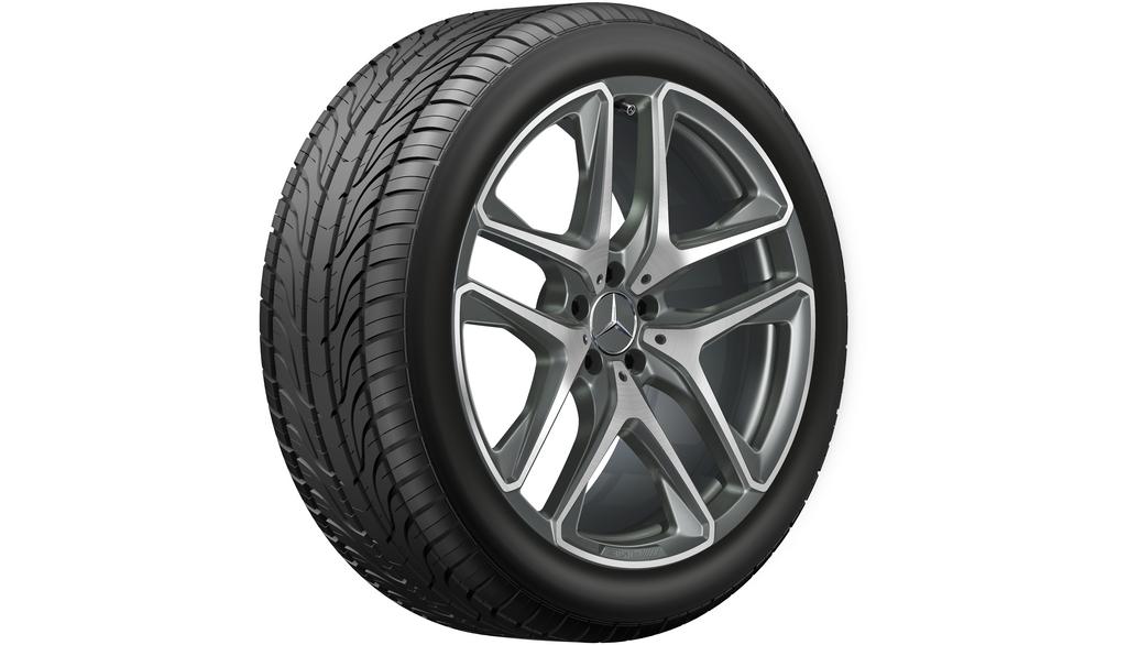 Cerchio AMG a 5 doppie razze, 53,3 cm (21 pollici), lucido, GLE, 275/45 R21/, grigio titanio, A16740129017X21 Cerchio AMG a 5 doppie razze, 53,3 cm (21 pollici), lucido, GLE, 275/45 R21/, grigio titanio, A16740129017X21