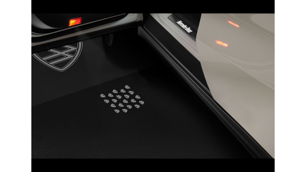 LCD-Projektor, mit animiertem Mercedes-Maybach Pattern, GLS, A1678203203