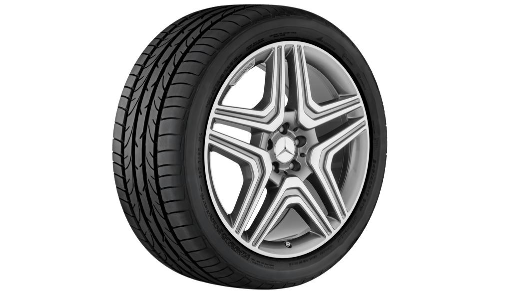Cerchio AMG a 5 doppie razze, 53,3 cm (21 pollici), lucido, Classe M-GLE, 295/35 R21/, grigio titanio, A16640123027X21 Cerchio AMG a 5 doppie razze, 53,3 cm (21 pollici), lucido, Classe M-GLE, 295/35 R21/, grigio titanio, A16640123027X21
