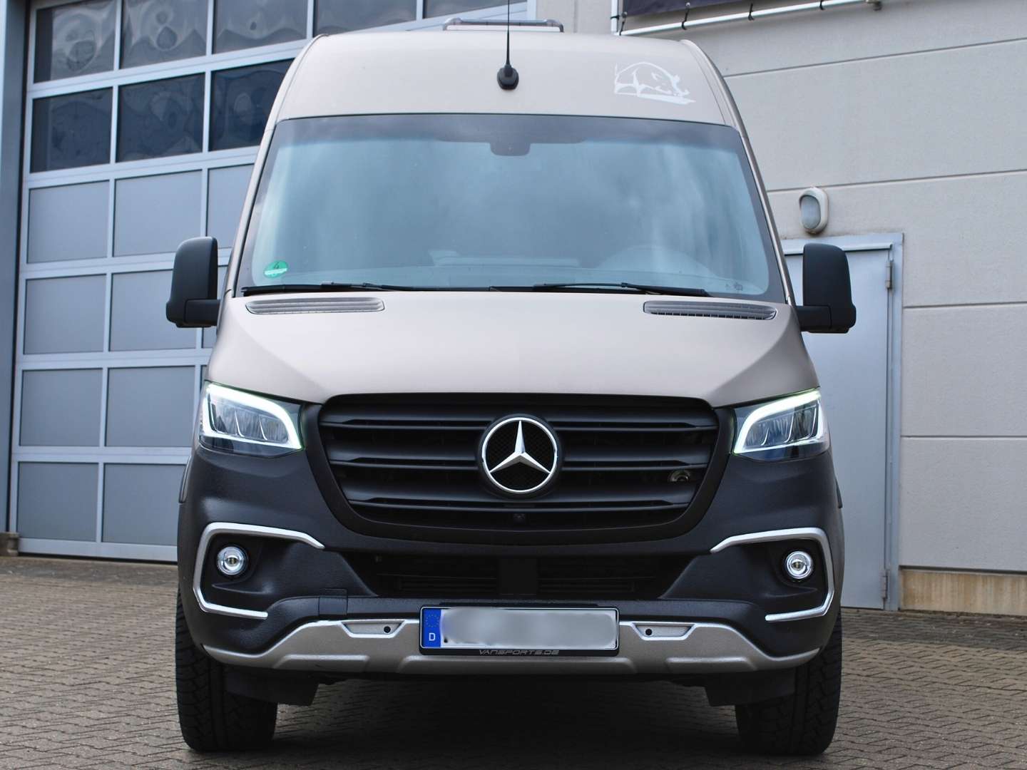 Designer front bumper spoiler for Sprinter 907, VS-907_88_701_2