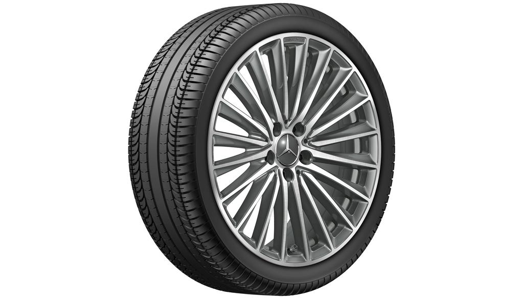 AMG-multispaaksvelg, 48,3 cm (19 inch), hoogglans, C-Klasse, 225/40 R19/, titaniumgrijs, A20640119007X21 AMG-multispaaksvelg, 48,3 cm (19 inch), hoogglans, C-Klasse, 225/40 R19/, titaniumgrijs, A20640119007X21