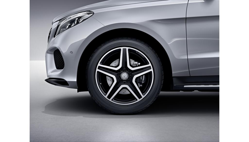 AMG 5-spoke wheel, 50.8 cm (20-inch), high-sheen, M-GLE-Class, 265/45 R20/, black, A16640120027X23