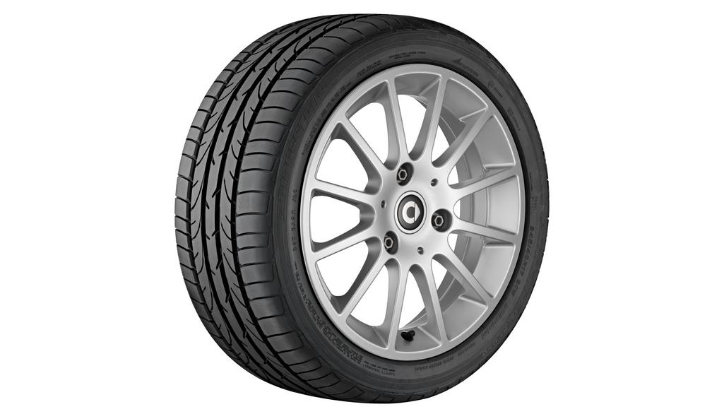 12-Speichen-Leichtmetallrad, Design 1, 38,1 cm (15 Zoll), smart, 175/55 R15/, titansilber, A4514011400CA4L 12-Speichen-Leichtmetallrad, Design 1, 38,1 cm (15 Zoll), smart, 175/55 R15/, titansilber, A4514011400CA4L