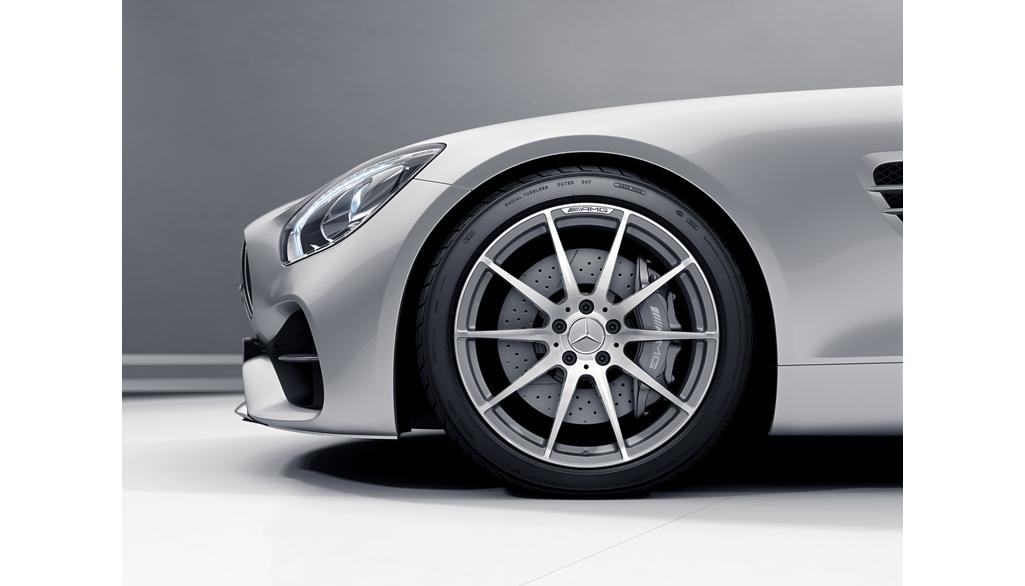 AMG forged wheel in 10-spoke design, 48.3 cm (19-inch), high-sheen, AMG GT, 265/35 R19/, titanium gray, A19040100007X21