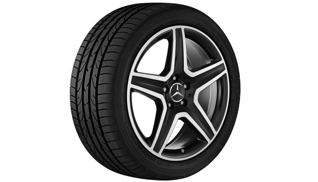 Cerchio AMG a 5 razze, 48,3 cm (19 pollici), lucido, GLA, 235/45 R19/, nero, A15640106007X23 Cerchio AMG a 5 razze, 48,3 cm (19 pollici), lucido, GLA, 235/45 R19/, nero, A15640106007X23