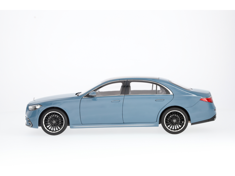S-Class, Sedan long version, V223, vintage blue, B66960828 S-Class, Sedan long version, V223, vintage blue, B66960828