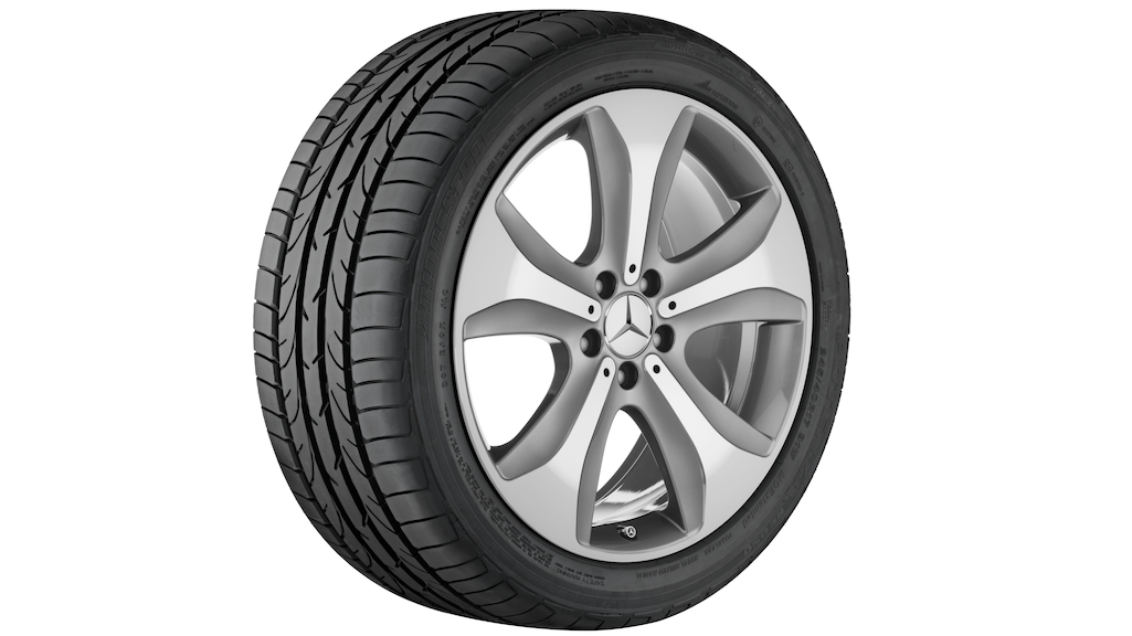 5-Speichen-Rad Tremolit-metallic Glanzgedreht, Pirelli, W SottoZero 3 MOE, 245/45 R19 102V XL, Winter, Q4405417102600J2022