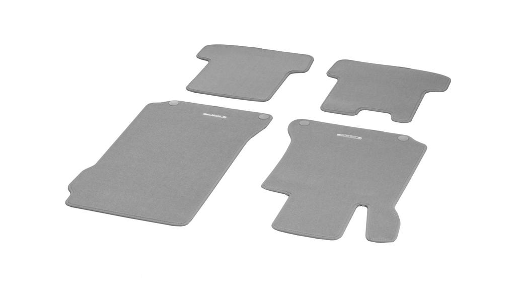 Tappetini in velluto CLASSIC, set, 4 pezzi, Classe E/Classe C, grigio alpaca, A20768094007L80 Tappetini in velluto CLASSIC, set, 4 pezzi, Classe E/Classe C, grigio alpaca, A20768094007L80