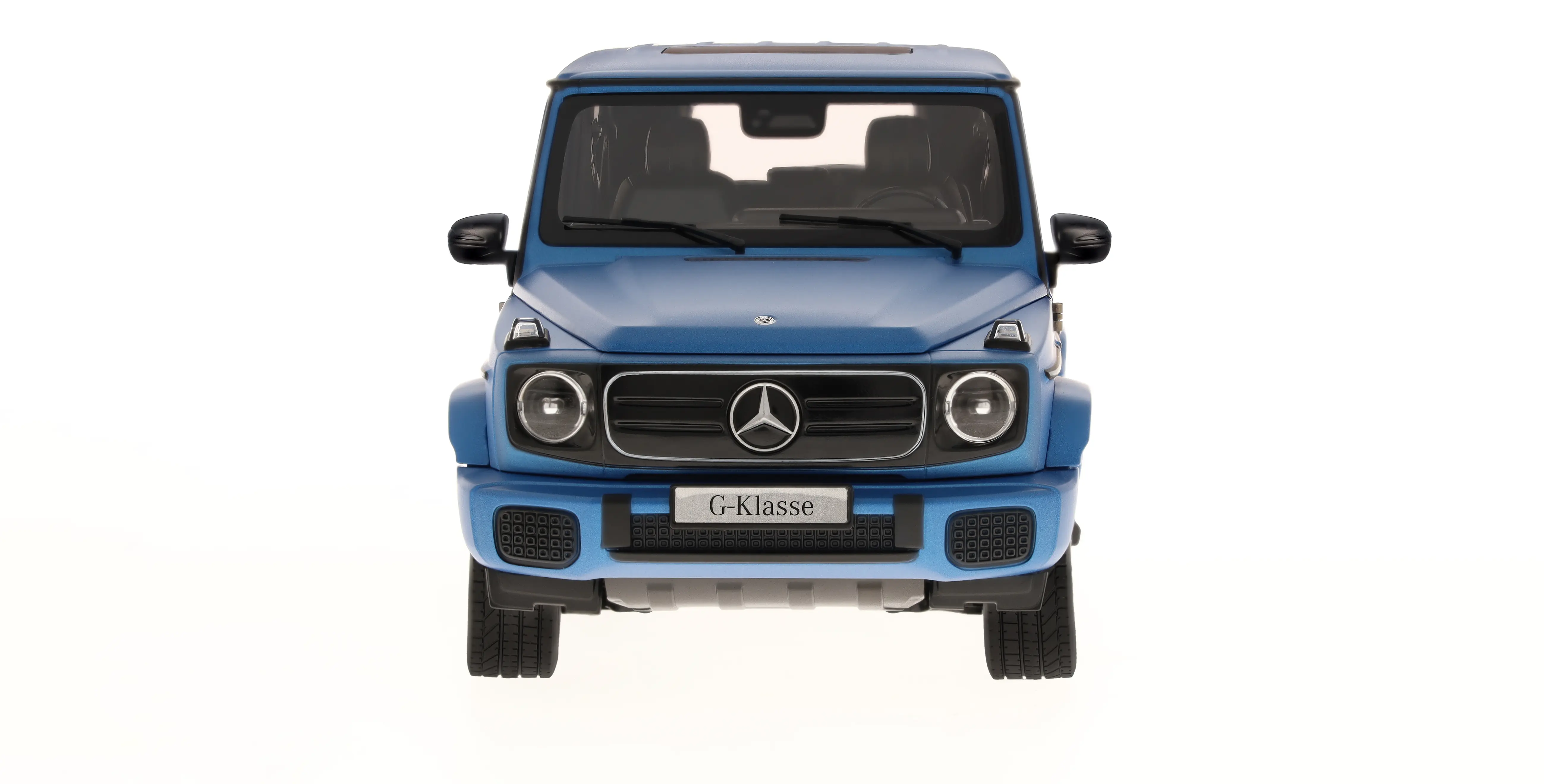 Model car: G 580 with EQ Technology, off-road vehicle, AMG Line, N465, MANUFAKTUR south sea blue magno, 1:18, B66960664 Model car: G 580 with EQ Technology, off-road vehicle, AMG Line, N465, MANUFAKTUR south sea blue magno, 1:18, B66960664