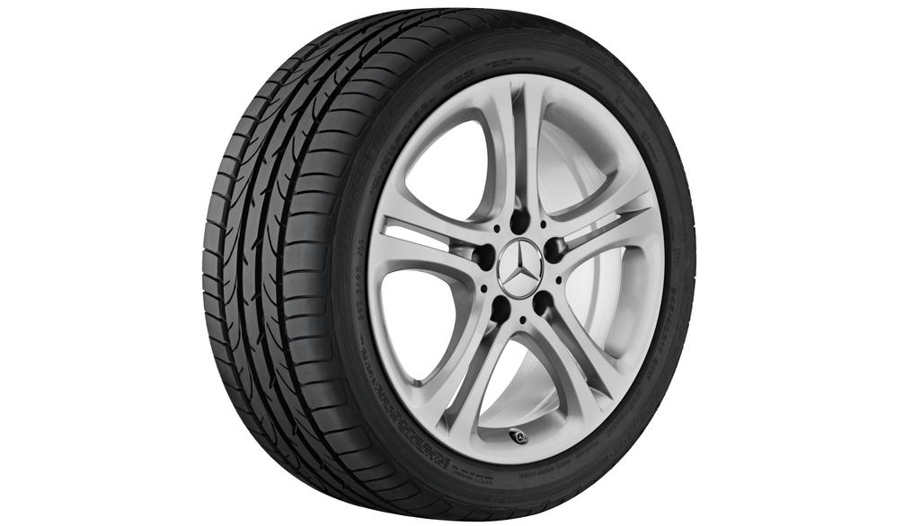 Cerchio a 5 doppie razze, 43,2 cm (17 pollici), CLA/Classe B/Classe A, 225/45 R17/, argento titanio, A24640101009765 Cerchio a 5 doppie razze, 43,2 cm (17 pollici), CLA/Classe B/Classe A, 225/45 R17/, argento titanio, A24640101009765