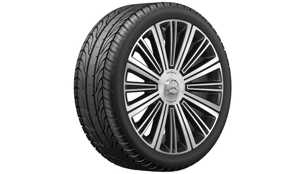 Multi-spoke wheel With additional spokes Black glossy turned, Pirelli, Scorpion Winter MO, 285/45 R22 114V XL, Winter, Q440301712540 Multi-spoke wheel With additional spokes Black glossy turned, Pirelli, Scorpion Winter MO, 285/45 R22 114V XL, Winter, Q440301712540
