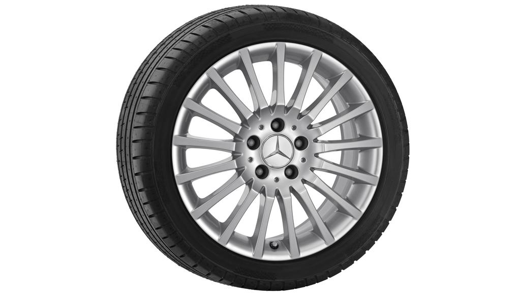 Cerchio a 17 razze, 43,2 cm (17 pollici), Classe C, 245/40 R17/, argento titanio, A20440101029765