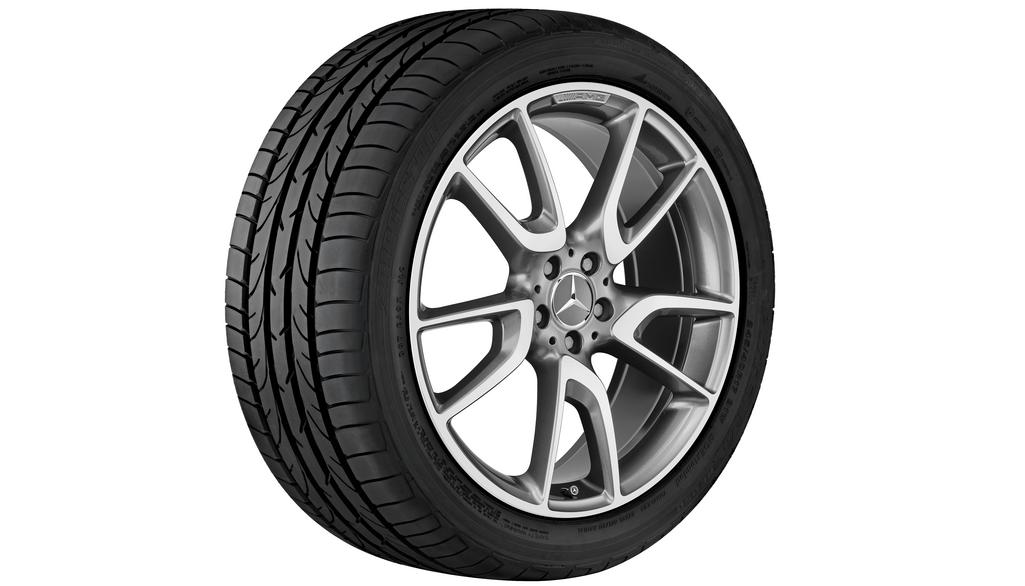 Cerchio AMG a 5 doppie razze, 53,3 cm (21 pollici), lucido, GLC, 255/40 R21/, grigio titanio, A25340120007X21 Cerchio AMG a 5 doppie razze, 53,3 cm (21 pollici), lucido, GLC, 255/40 R21/, grigio titanio, A25340120007X21