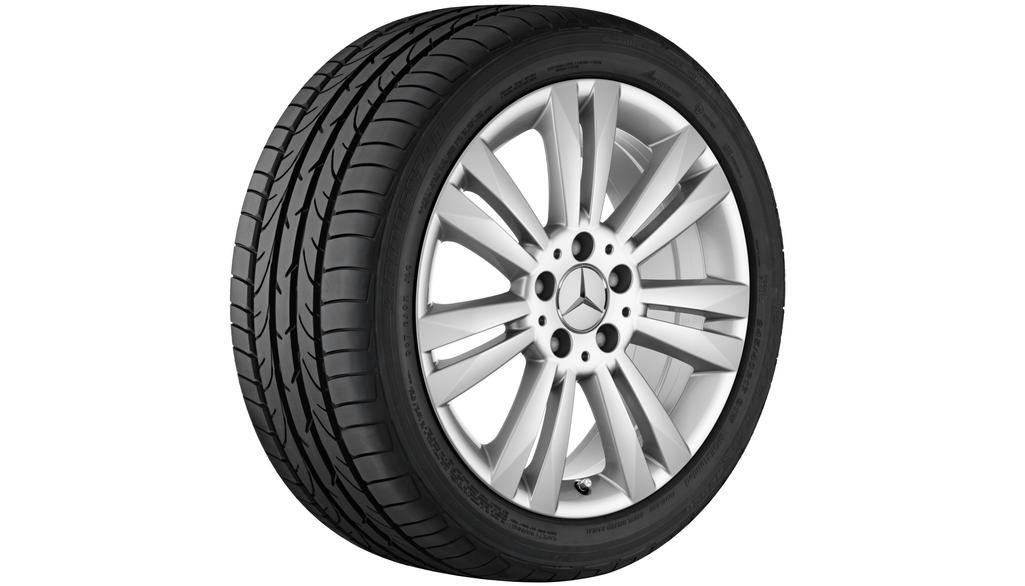 Cerchio a 7 doppie razze, 43,2 cm (17 pollici), CLA/ Classe B/ Classe A, 225/45 R17/, argento titanio, A24640106029765 Cerchio a 7 doppie razze, 43,2 cm (17 pollici), CLA/ Classe B/ Classe A, 225/45 R17/, argento titanio, A24640106029765