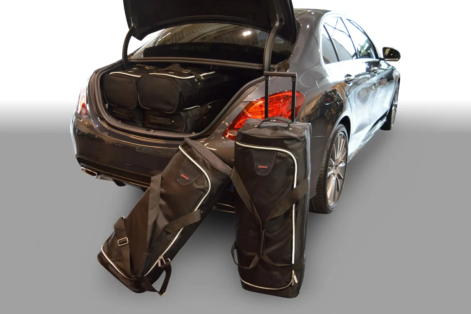 Travel bag set suitable for Mercedes-Benz C-Class (W205) 2014-2021 4-door saloon - black, CB-M21101S